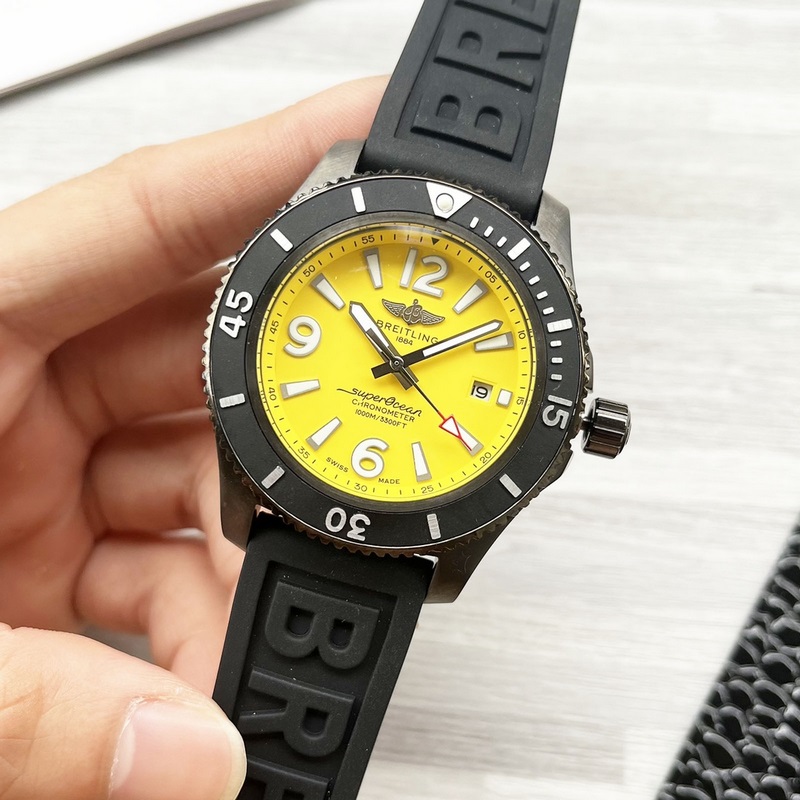 百年靈超級海洋系列! 圈口正品一緻凸出來、 表殼采用316精鋼 直徑44mm 配