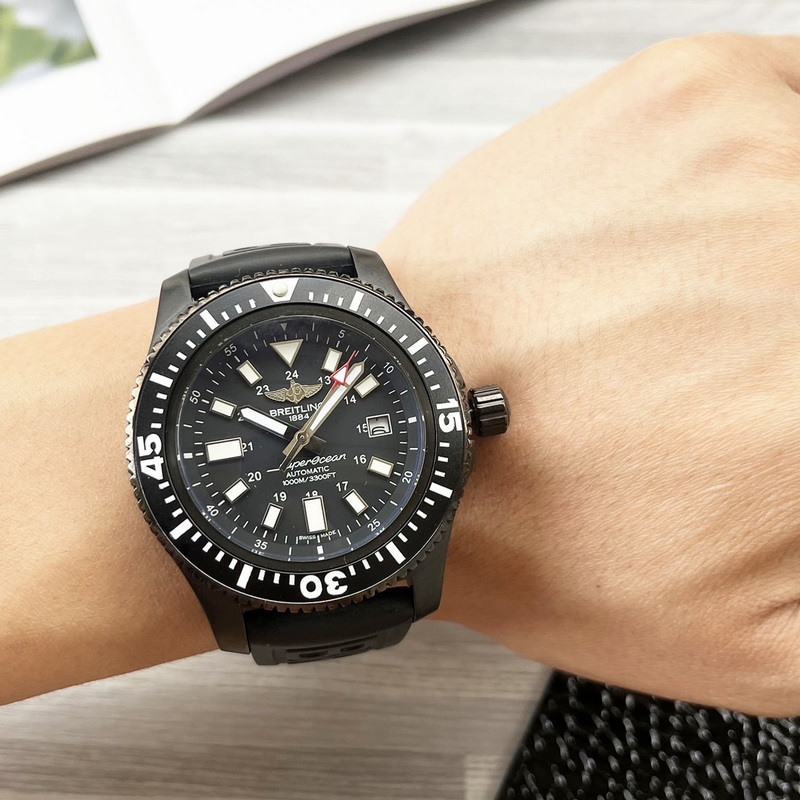 百年靈超級海洋系列! 圈口正品一緻凸出來、 表殼采用316精鋼 直徑44mm 配