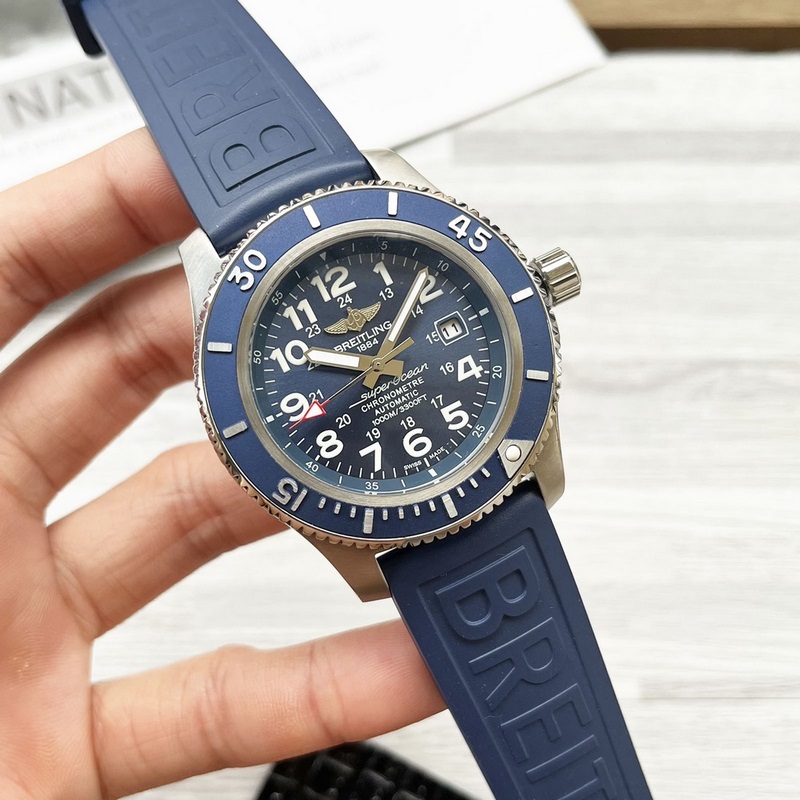 百年靈超級海洋系列! 圈口正品一緻凸出來、 表殼采用316精鋼 直徑44mm 配