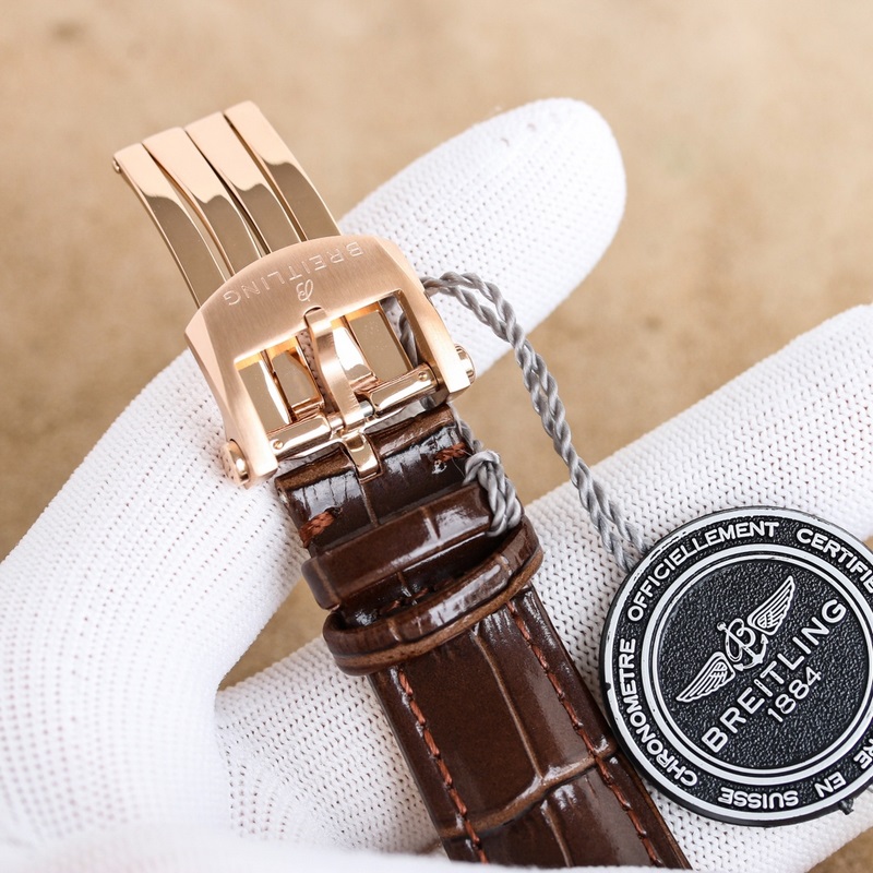 GF Factory 百年靈璞雅系列依然秉持著原單品質，最頂級的做工，強烈推薦