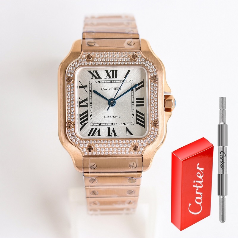 卡地亞SANTOS系列腕表技術特點：1 鏡面：藍寶石玻璃表鏡十魚眼玻璃，玻璃