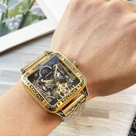 八角殼系列 精緻百搭 【最新】：卡地亞 最新設(shè)計(jì) 大飛輪精品 【類(lèi)型】：精品