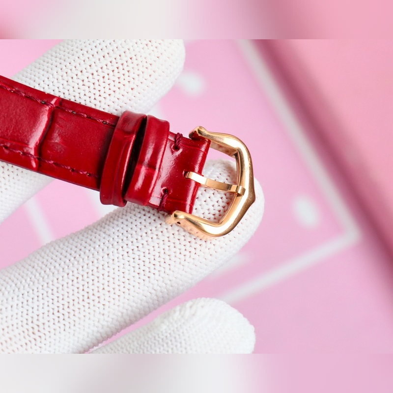 女款_卡地亞女裝山度士系列 卡地亞超神之作，專櫃設(shè)計師聯(lián)手參數(shù)與正品同步重金聘請