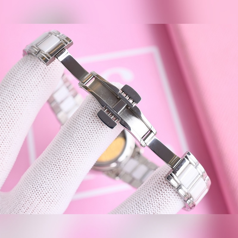 女款_香奈兒 女款 西鐵城機(jī)械腕表如期獻(xiàn)上。精、簡、薄是這款情侶的亮點所在。【機(jī)芯】