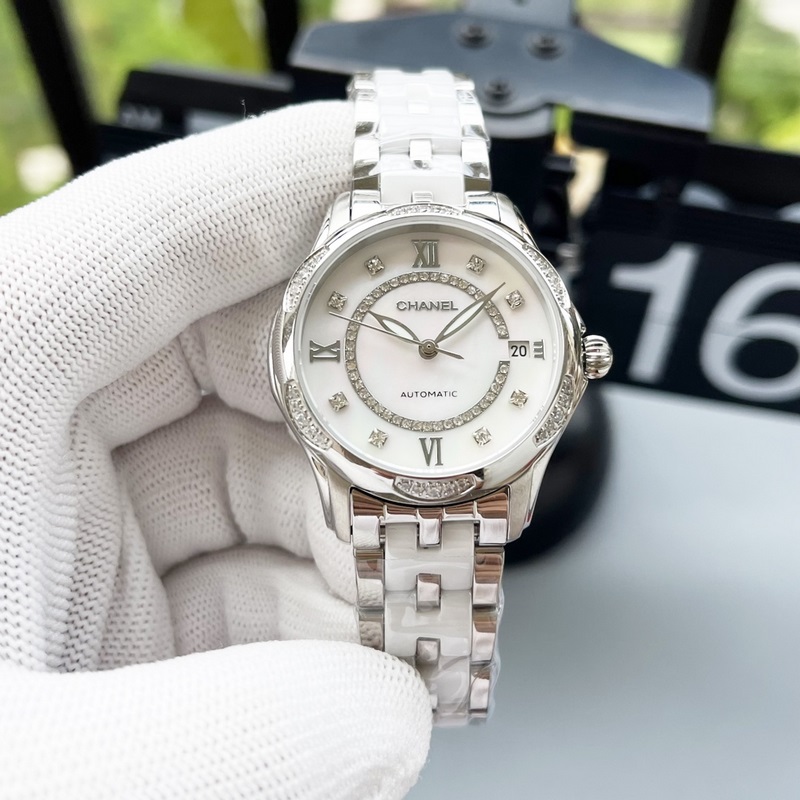 女款_品牌：香奈兒- Chanel款式：新款女裝機械腕表機芯：西鐵城機芯鏡面：藍