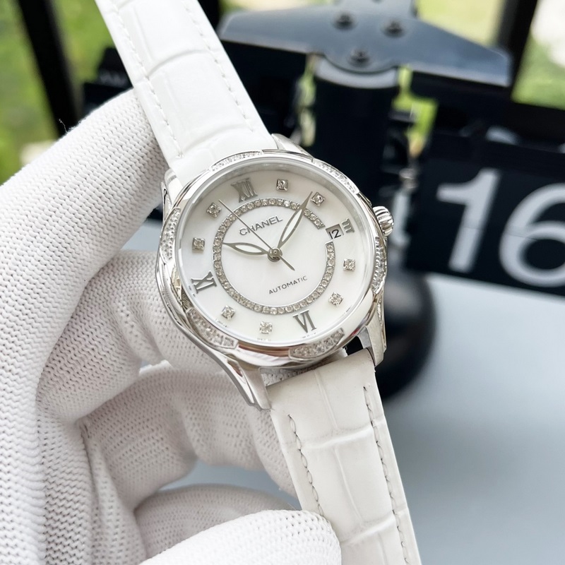 女款_品牌：香奈兒- Chanel款式：新款女裝機械腕表機芯：西鐵城機芯鏡面：藍