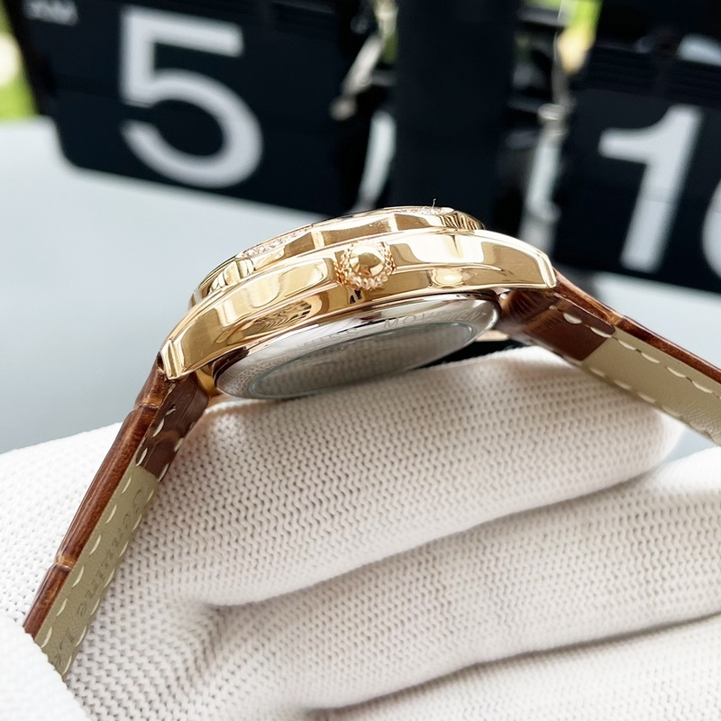 女款_品牌：香奈兒- Chanel款式：新款女裝機械腕表機芯：西鐵城機芯鏡面：藍