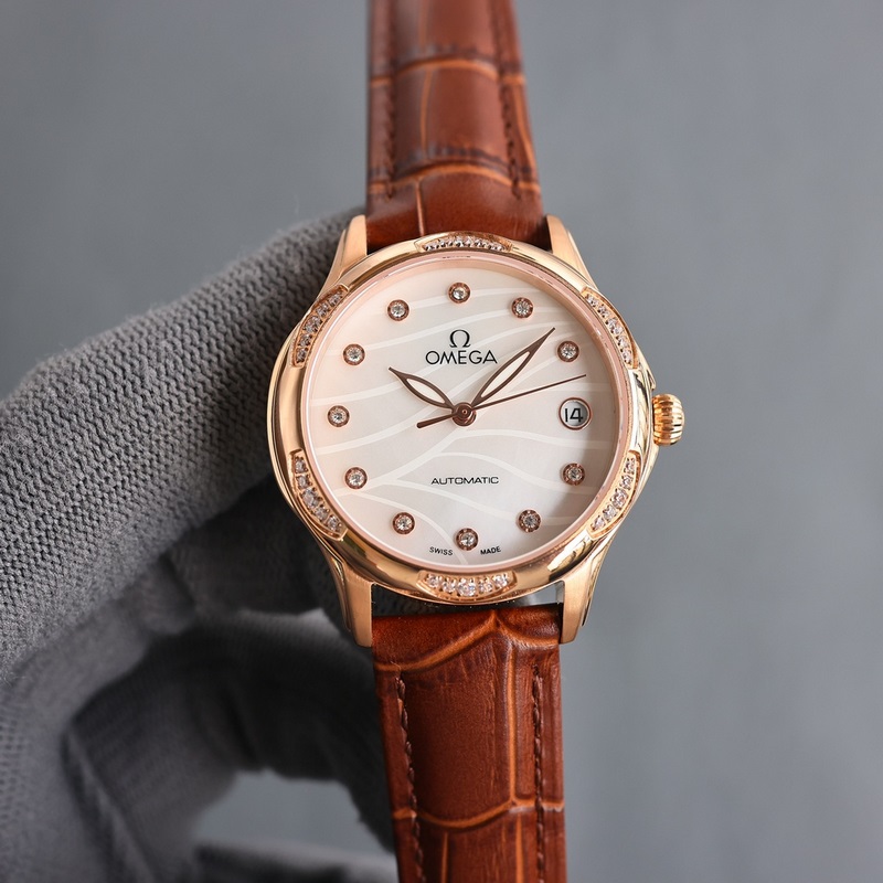 女款_品牌：香奈兒- Chanel款式：新款女裝機械腕表機芯：進(jìn)口石英機芯鏡面：