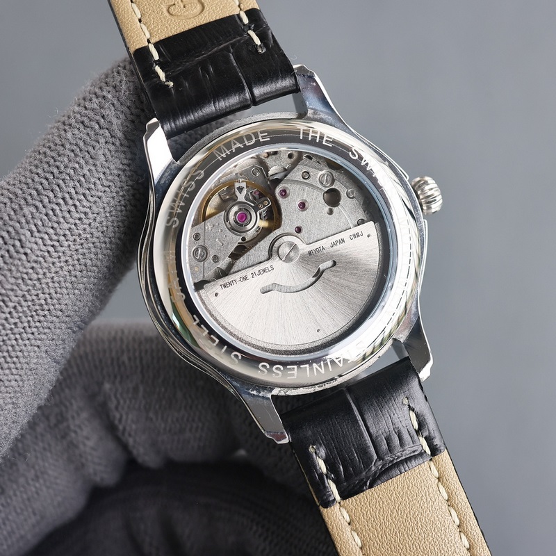 女款_品牌：香奈兒- Chanel款式：新款女裝機械腕表機芯：進(jìn)口石英機芯鏡面：