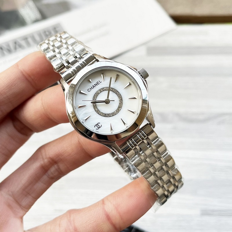 女款_香奈兒全新升級款 珍珠貝殼 字面.采用獨家定制真月相 .超高性價比.進口石英機