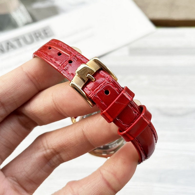 女款_香奈兒全新升級款 珍珠貝殼 字面.采用獨家定制真月相 .超高性價比.進口石英機