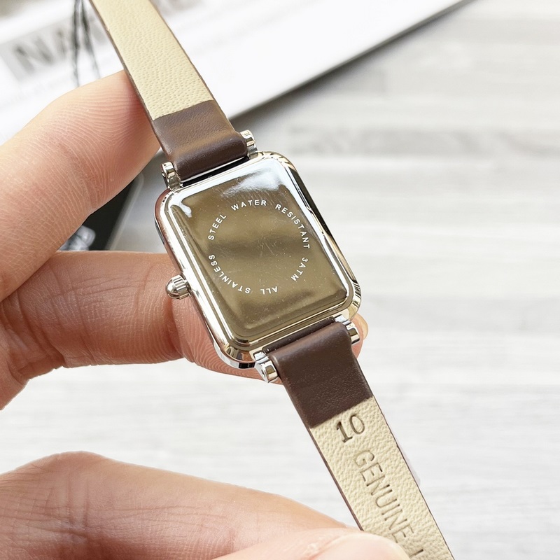 女款_香奈兒CHANEL 最新配色 現代經典時尚設計 殼表面的方圈是玻璃電鍍 獨特風格