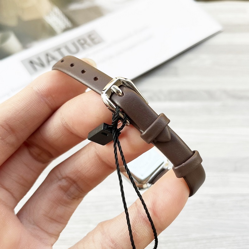 女款_香奈兒CHANEL 最新配色 現代經典時尚設計 殼表面的方圈是玻璃電鍍 獨特風格