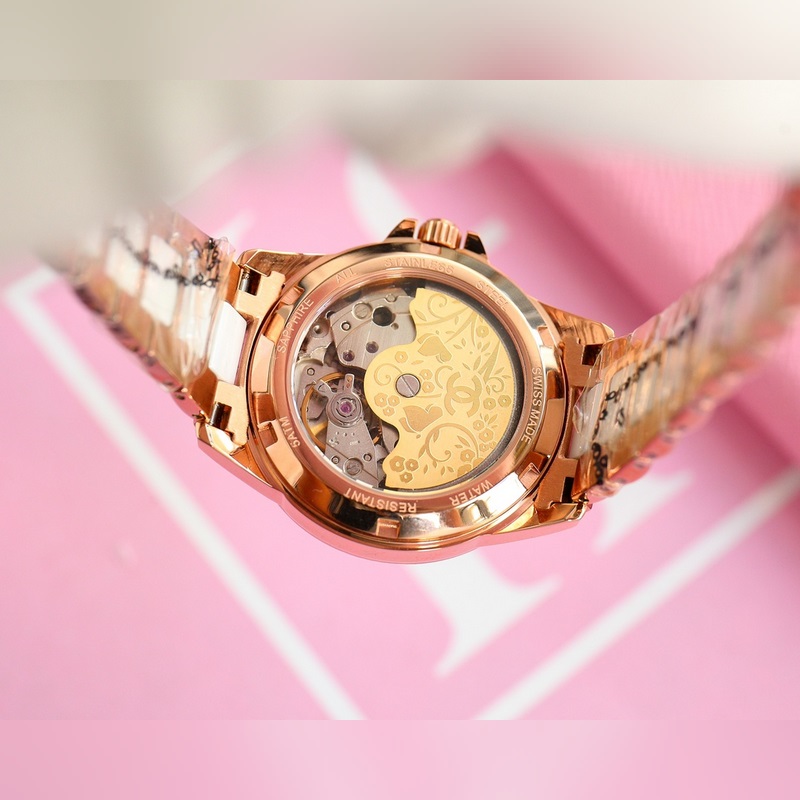 女款_香奈兒 女款 西鐵城機(jī)械腕表如期獻(xiàn)上。精、簡(jiǎn)、薄是這款情侶的亮點(diǎn)所在。【機(jī)芯】