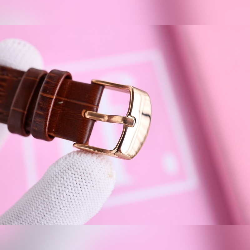 女款_香奈兒 女款 西鐵城機械腕表如期獻上。精、簡、薄是這款情侶的亮點所在。【機芯】