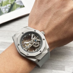 碳纖維機身 前衛個性 匠心工藝BIG BANG 就是要與衆不同 王者風範 【