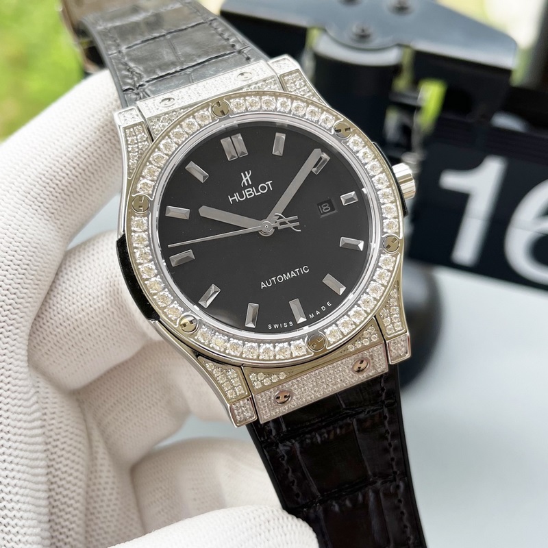 碳纖維機(jī)身 前衛(wèi)個(gè)性 匠心工藝BIG BANG 就是要與衆(zhòng)不同 王者風(fēng)範(fàn) 【