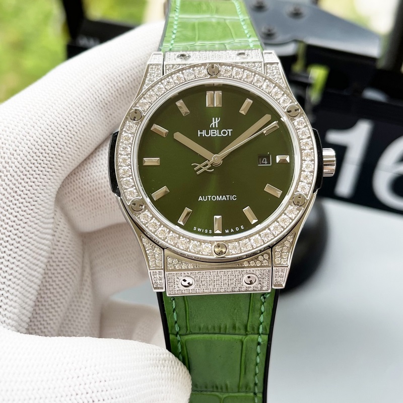 碳纖維機(jī)身 前衛(wèi)個(gè)性 匠心工藝BIG BANG 就是要與衆(zhòng)不同 王者風(fēng)範(fàn) 【