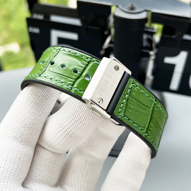 碳纖維機(jī)身 前衛(wèi)個(gè)性 匠心工藝BIG BANG 就是要與衆(zhòng)不同 王者風(fēng)範(fàn) 【