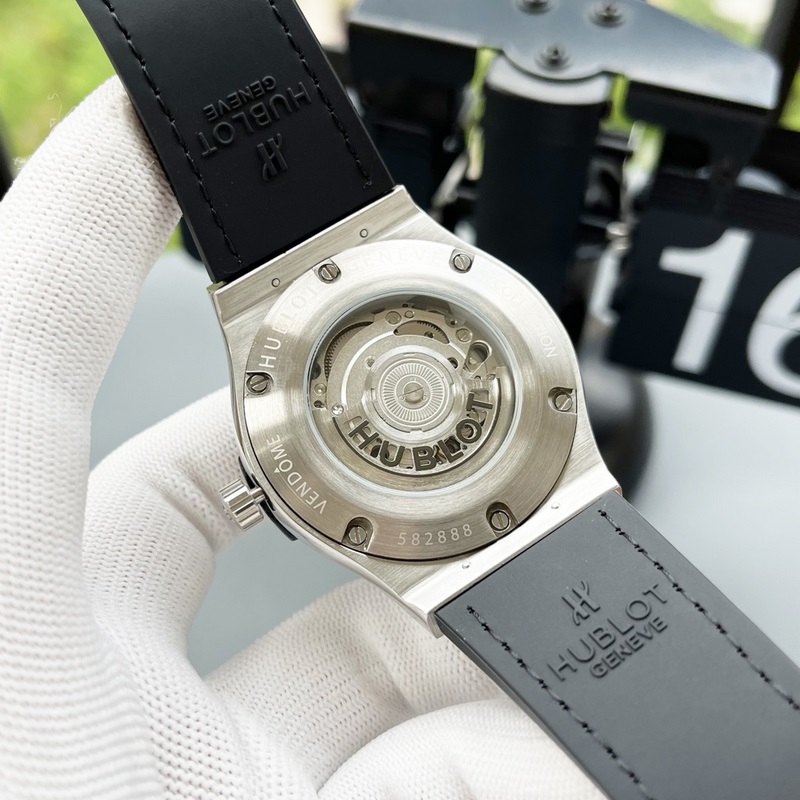 碳纖維機身 前衛個性 匠心工藝BIG BANG 就是要與衆不同 王者風範 【