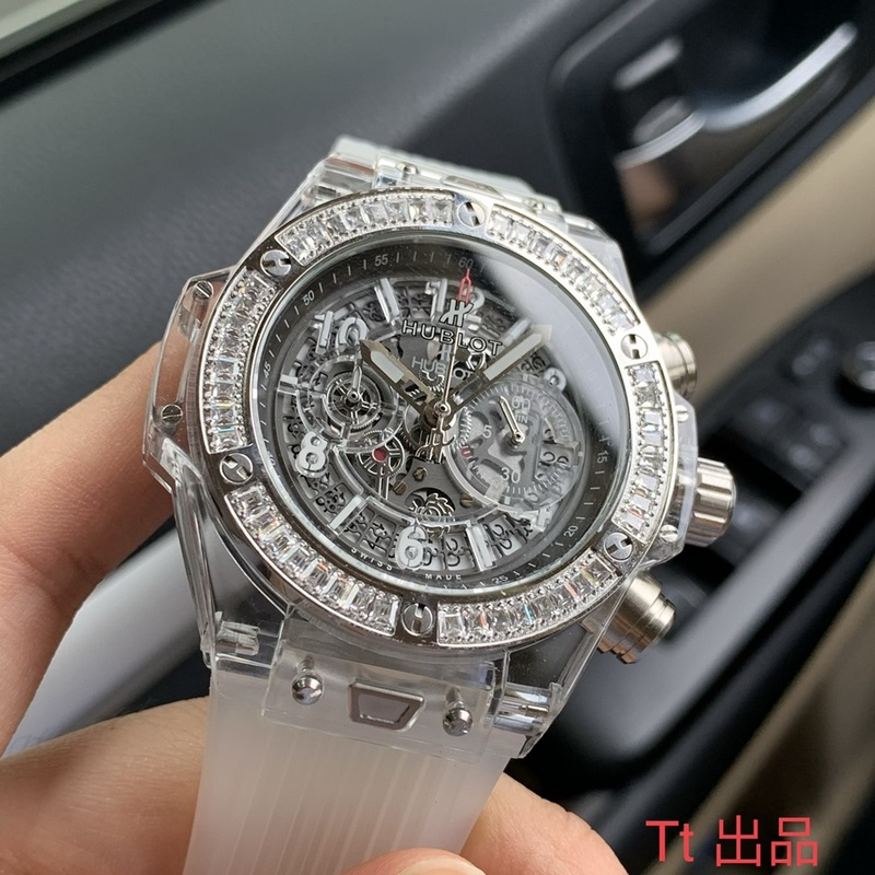 鑲嵌版本透明機(jī)身 前衛(wèi)個性 匠心工藝BIG BANG 就是要與衆(zhòng)不同 王者風(fēng)