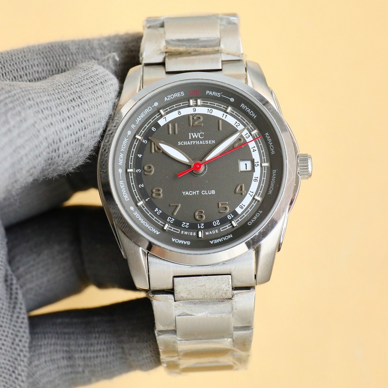 品牌：萬國（三針新品，商務休閑）奢華大氣類型：精緻男士腕表（新品）表帶：真牛皮表