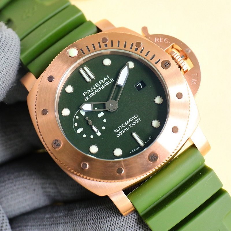 沛納海SUBMERSIBLE BMG-TECH ─ 44毫米潛行系列金屬玻璃腕表