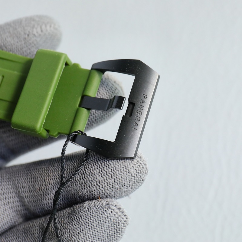 V7新款沛納海SUBMERSIBLE BMG-TECH ─ 47毫米潛行系列金屬