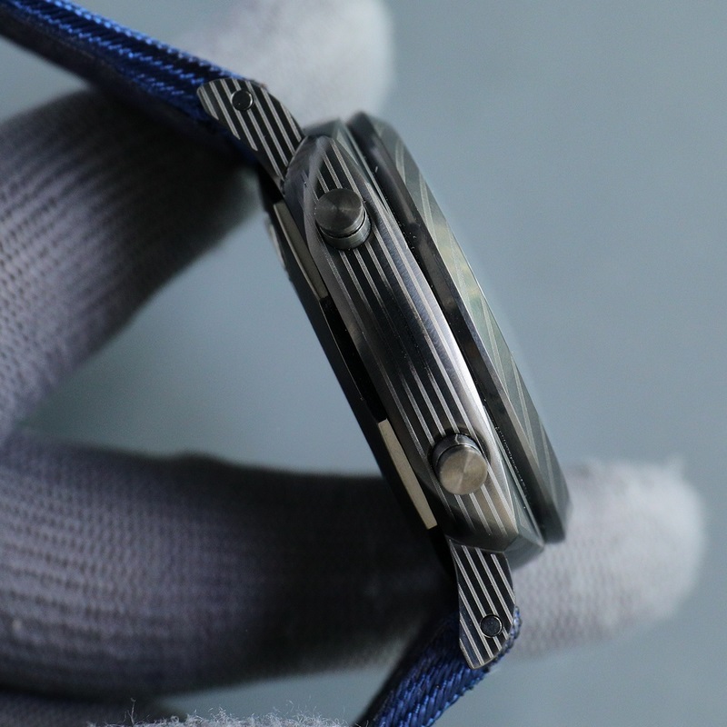 V7新款沛納海SUBMERSIBLE BMG-TECH ─ 47毫米潛行系列金屬