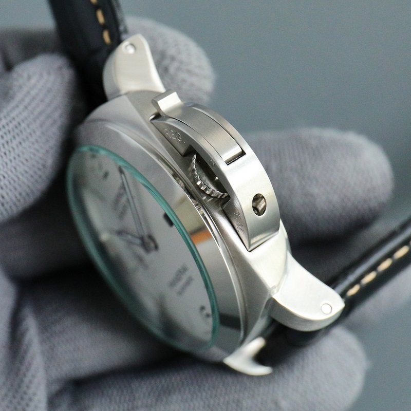 沛納海PAM01036〖V8版本最新推出 獨家在售 〗為力求完美 憑著踏實做工和