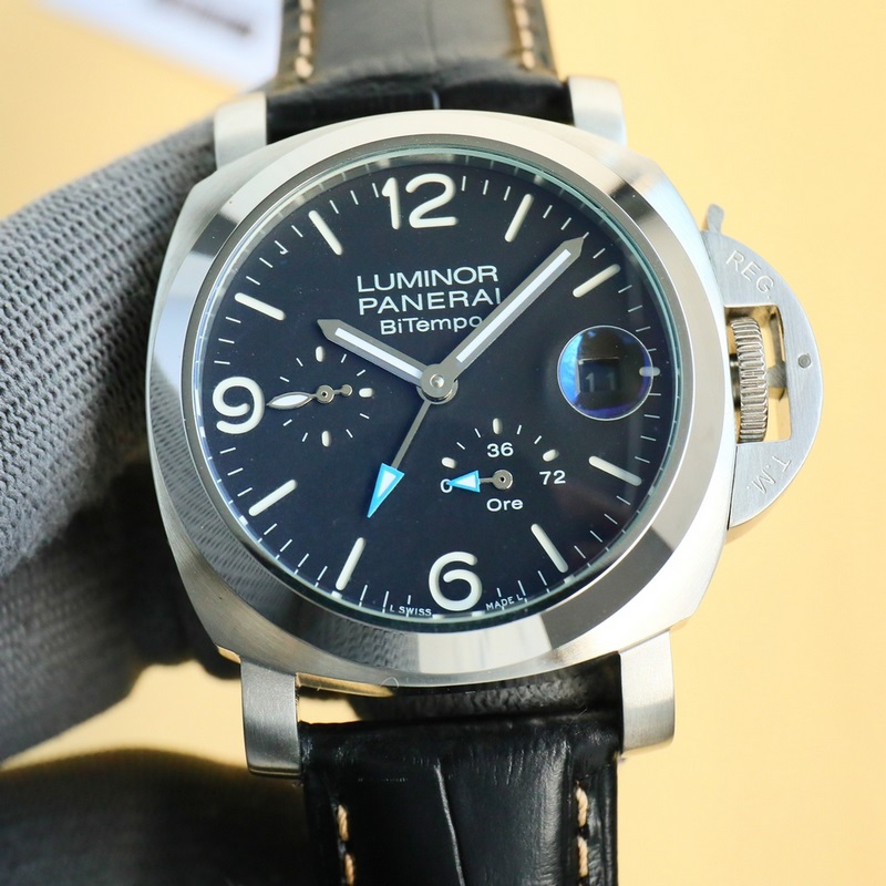 沛納海系列：LUMINOR 系列，尺寸 ：直徑44mm，厚度13mm，表盤