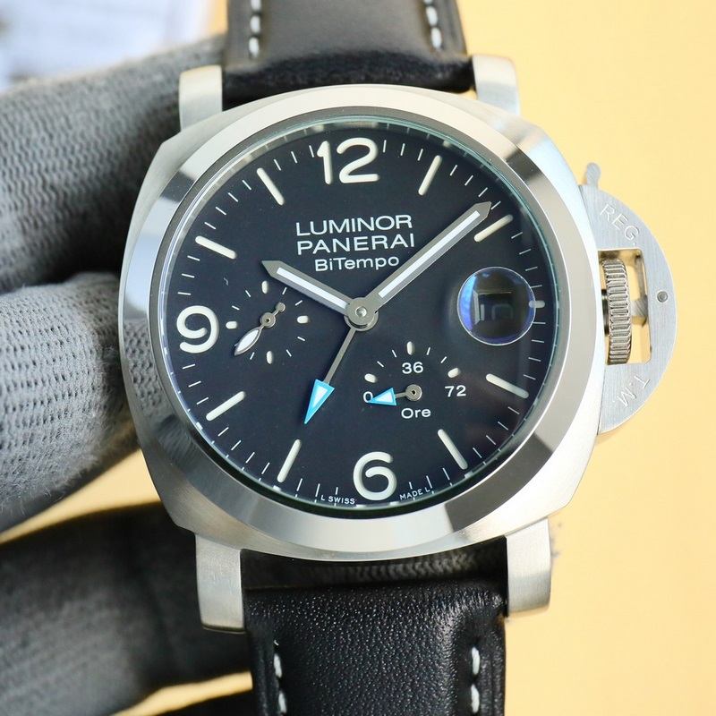 沛納海系列：LUMINOR 系列，尺寸 ：直徑44mm，厚度13mm，表盤