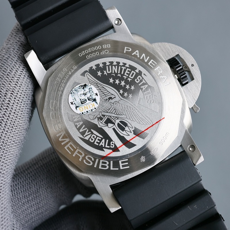 品牌：沛納海系列：SUBMERSIBLE 潛行系列機芯類型：自動機械機芯型