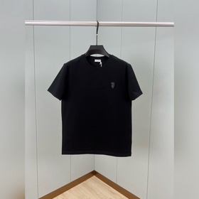 Burberry 25春夏新品前胸飾有B字型盾牌刺繡短袖T恤，定制80支雙股絲光
