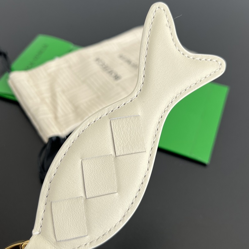 #Bv 新款小魚鑰匙扣806109 小魚形狀鑰匙扣 “年年有餘”的吉祥寓意 代表