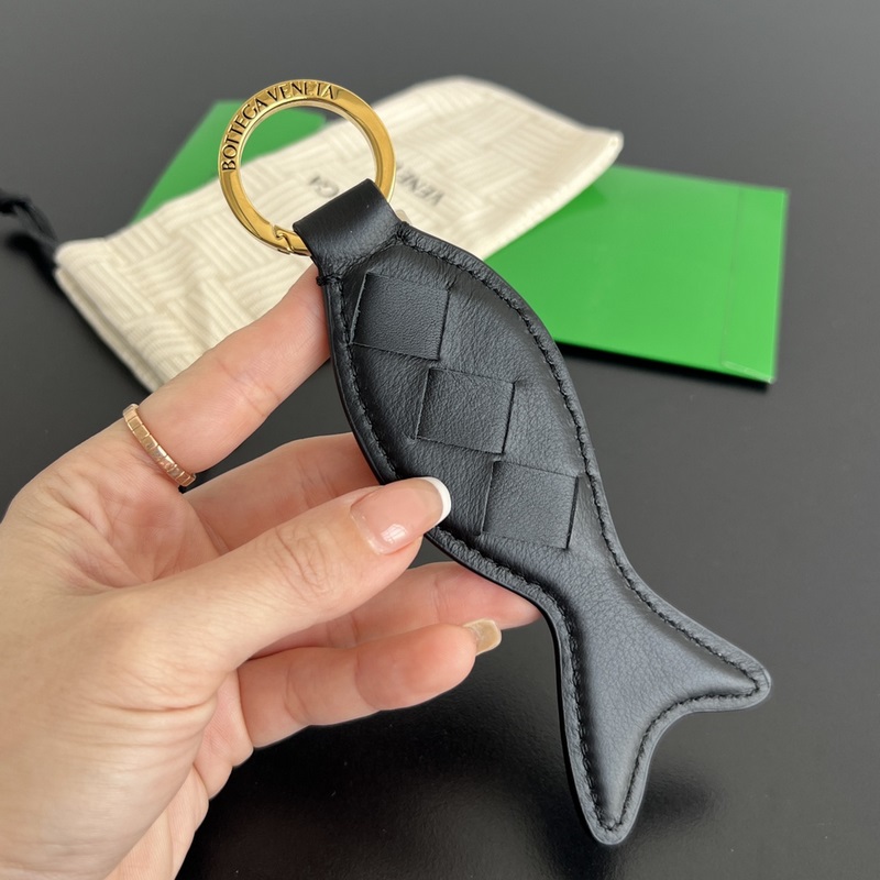 #Bv 新款小魚鑰匙扣806109 小魚形狀鑰匙扣 “年年有餘”的吉祥寓意 代表