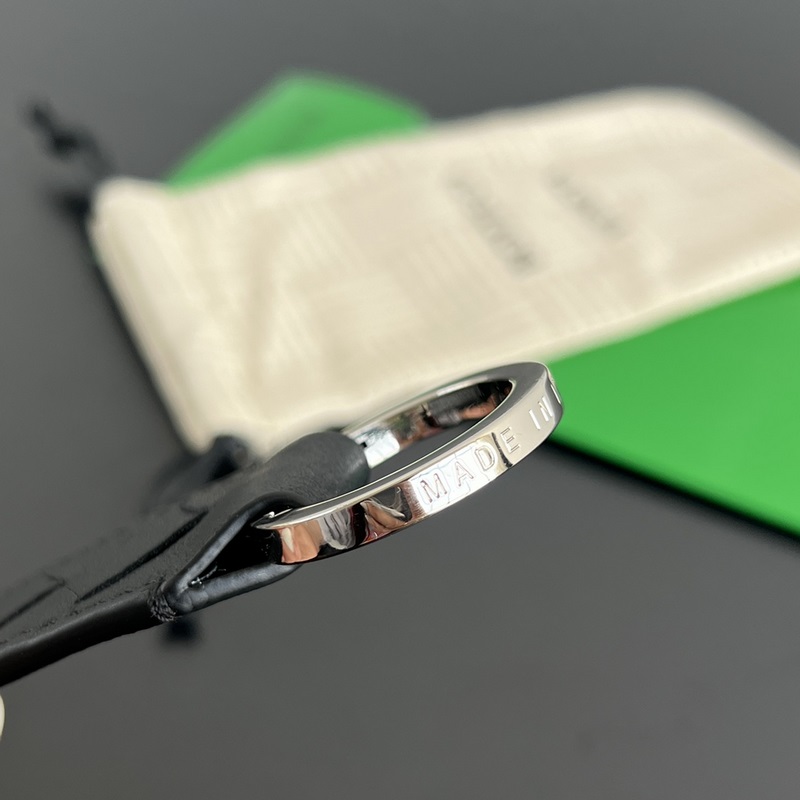 #BV 新款鑰匙扣 800553 單張編織皮革鑰匙扣 小小一個 方便攜帶 采用N