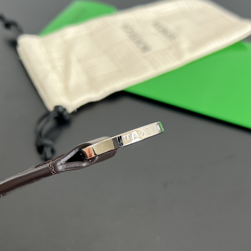 #BV 新款鑰匙扣 800553 單張編織皮革鑰匙扣 小小一個 方便攜帶 采用N