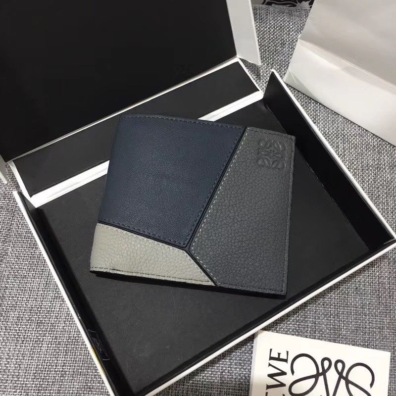 ## 男士Puzzle bifold wallet系列拼色短夾出貨，采用珠地小牛