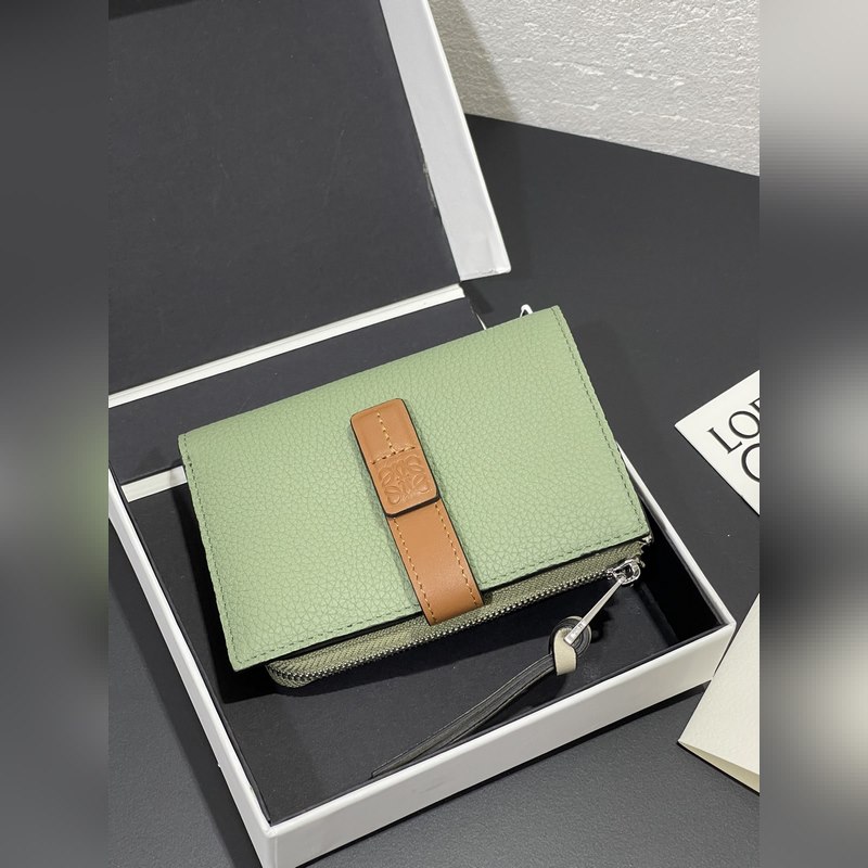 compact zip wallet短夾出貨，選用耐磨的珠地小牛皮，采用雙色組合