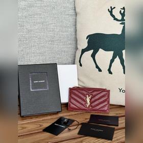 YSL卡包 SAINT LAURENT球紋牛皮卡包！史上最好看的卡包之一；非常