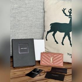 YSL卡包 SAINT LAURENT球紋牛皮卡包！史上最好看的卡包之一；非常