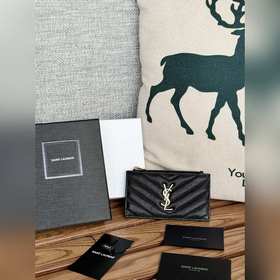 YSL卡包 SAINT LAURENT球紋牛皮卡包！史上最好看的卡包之一；非常