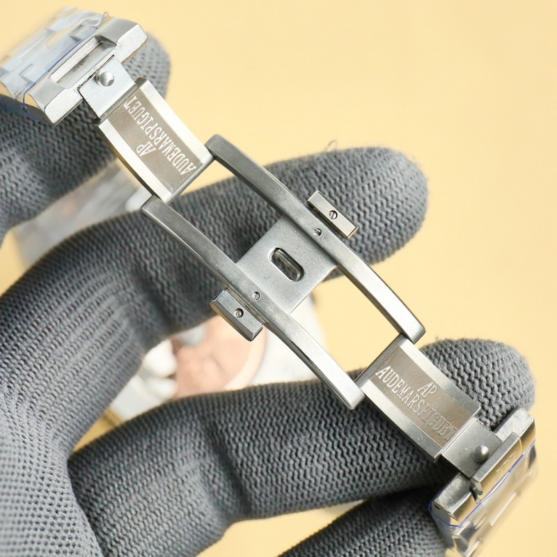 HBF FACTORY 愛彼 皇家橡樹離岸型系列26238：封頂之作 杜絕一眼假