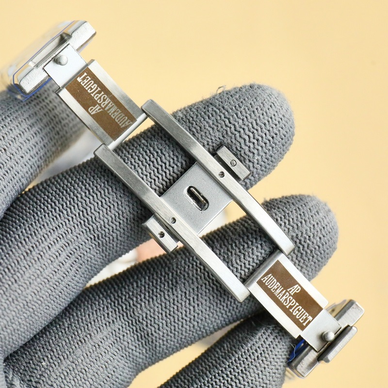 HBF FACTORY 愛彼 皇家橡樹離岸型系列26238：封頂之作 杜絕一眼假