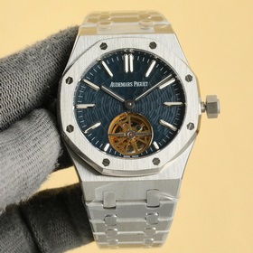 factory.2025愛彼皇家橡樹系列， 搭配進(jìn)口矽膠錶帶佩戴更為舒適。