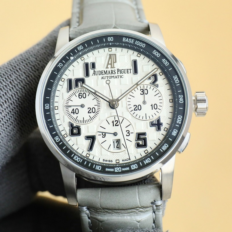 APF愛彼-AP，CODE11.59自動上鍊計時碼錶系列1 材料：316L精鋼2