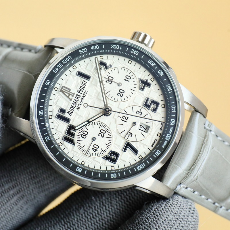 APF愛彼-AP，CODE11.59自動上鍊計時碼錶系列1 材料：316L精鋼2