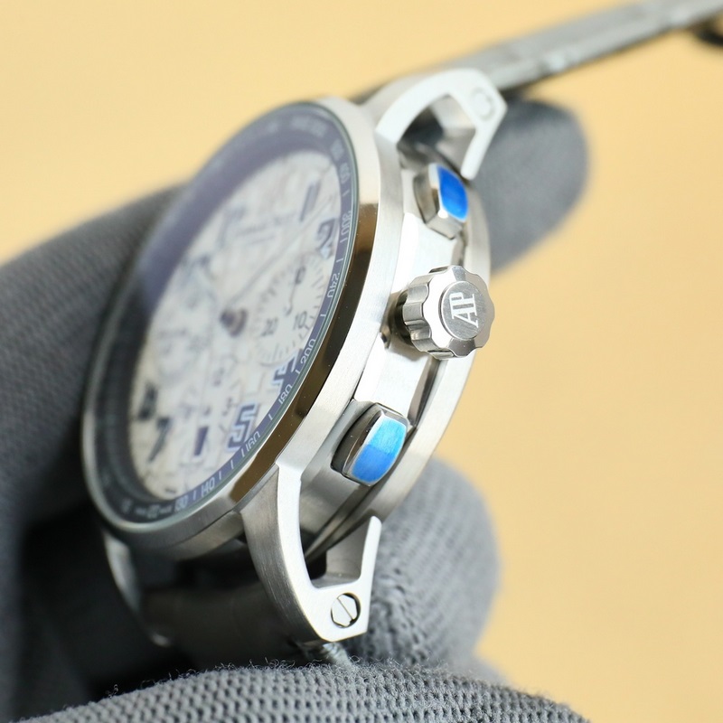 APF愛彼-AP，CODE11.59自動上鍊計時碼錶系列1 材料：316L精鋼2