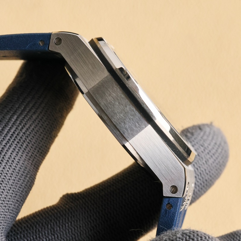 Zf新品 愛彼皇家橡樹15600音樂經典版本 【6大精妙之處】1.正品拆解開模，